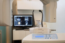 Missing theet from birth: when the solution is a dental implant